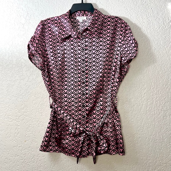 Dress Barn Pink Black Print button up Front tie Short Sleeve Casual Blouse L - Picture 1 of 7